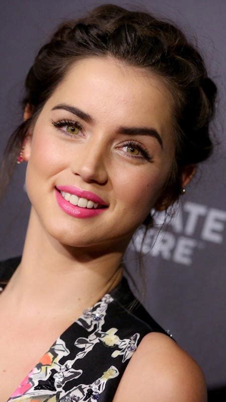 ana de armas facts.